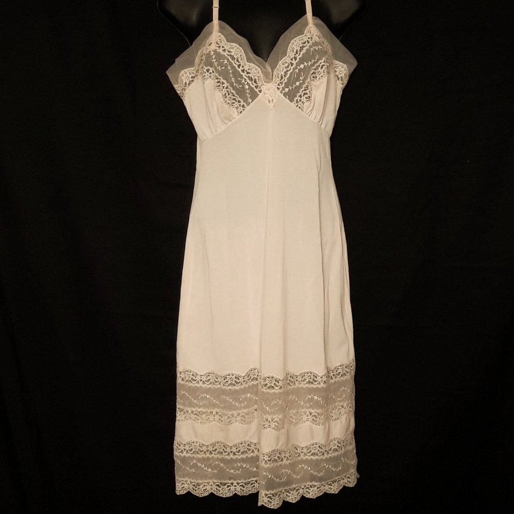 VTG Van Raalte Opaquelon Slip Small Early 60s USA